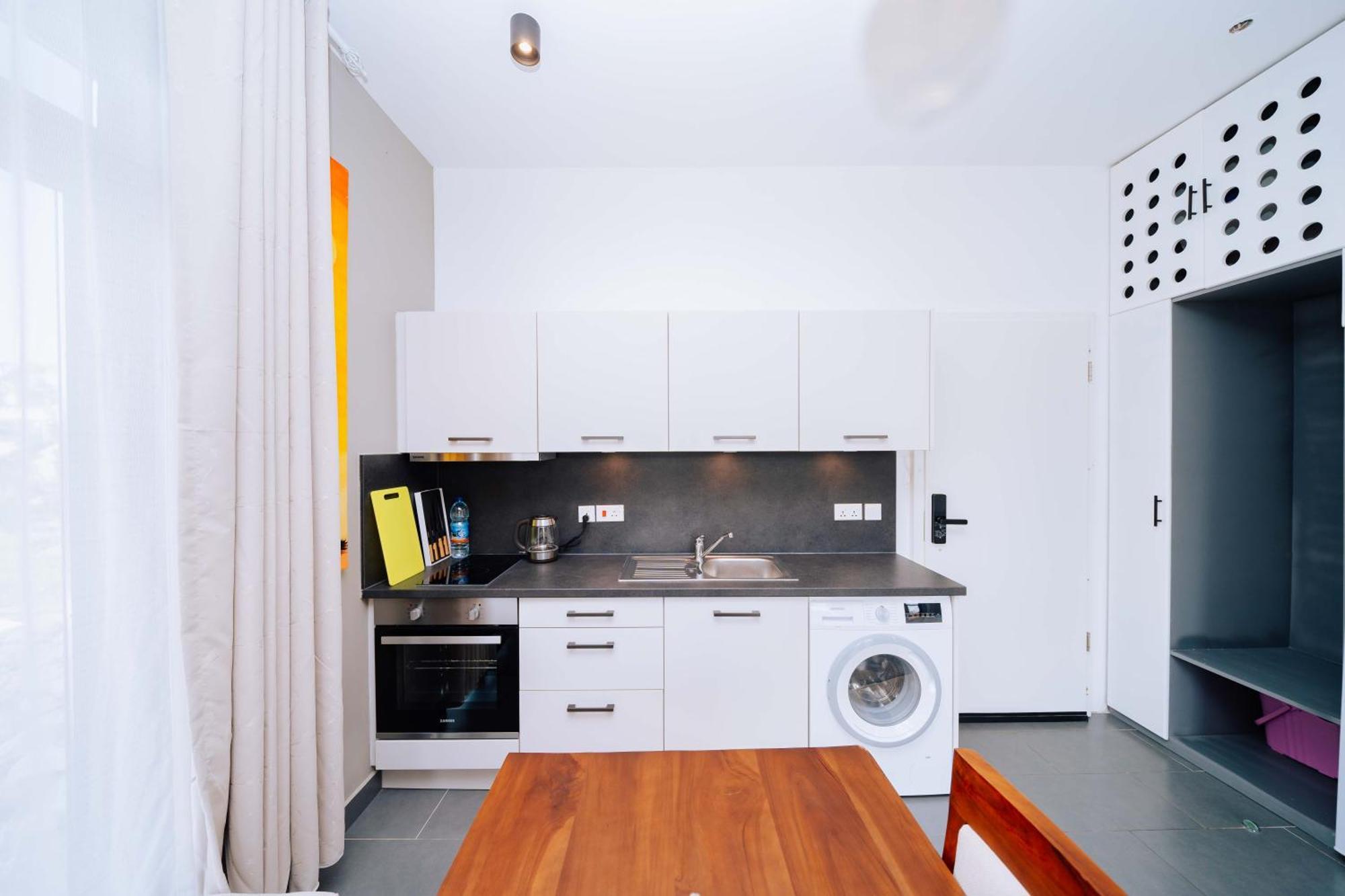 Rosy Garden 1 Bedroom Flat Apartment Paje