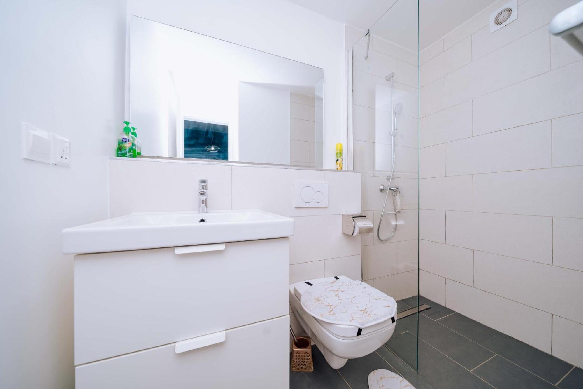 Rosy Garden 1 Bedroom Flat